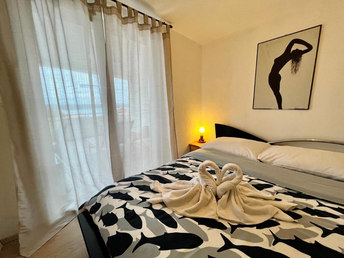 Apartments Stela Gornji Karin Ngoại thất bức ảnh